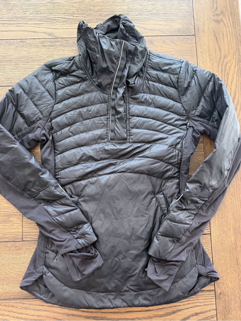 Lululemon Women's Black Quilted Hybrid Pullover Jacket size 8 Black EUC